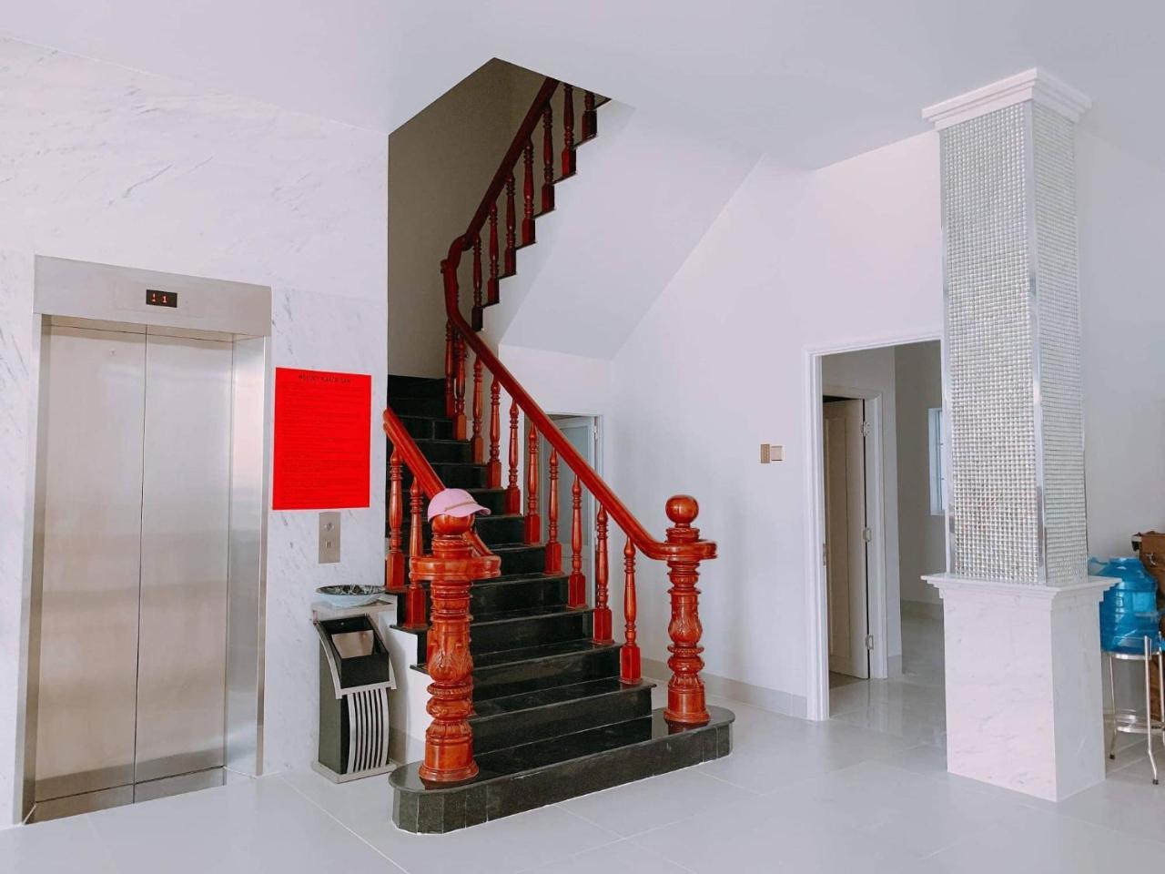 Royal Hotel Bac Lieu Zewnętrze zdjęcie
